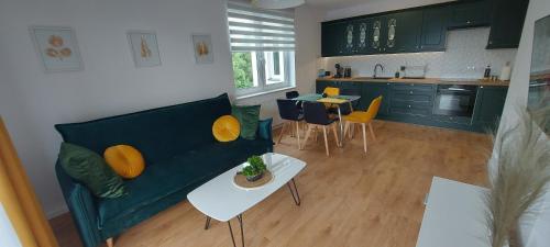 廚房, Allewidok 2 in 耶萊尼亞古拉市中心