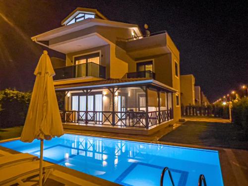Paradise Town Villa Colm - image 14