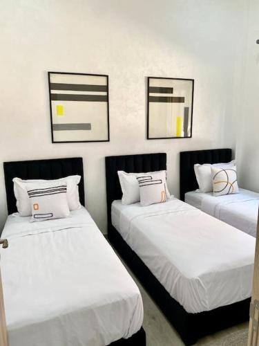 Elegant Masterpiece with swimingpool 7 minutes to GUELIZ downtown