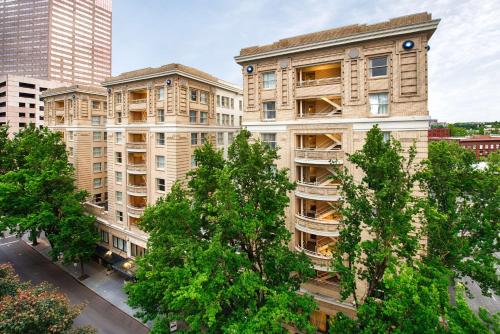 Embassy Suites by Hilton Portland-Downtown