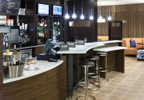 Courtyard by Marriott Houston North/Shenandoah - image 10