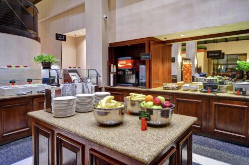 Embassy Suites By Hilton Hotel Santa Clara-Silicon Valley