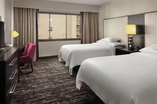 2 double beds