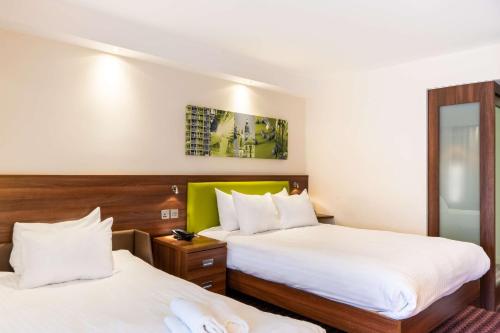 Hampton by Hilton Sheffield - image 11