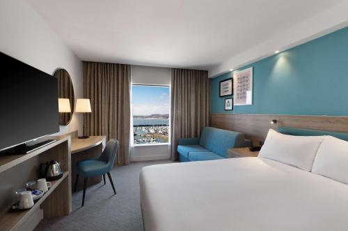 Hampton By Hilton Torquay - image 4