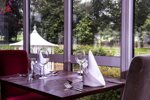 DoubleTree by Hilton Cheltenham - image 13