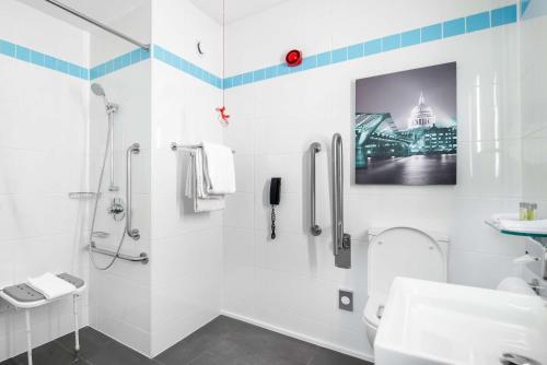 Hilton Garden Inn London Heathrow Airport - main image