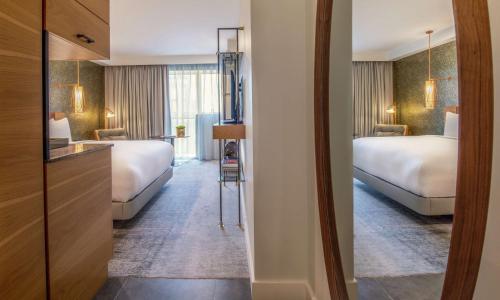 Lincoln Plaza London Curio Collection By Hilton - image 7