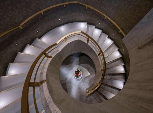 Lincoln Plaza London Curio Collection By Hilton - image 11