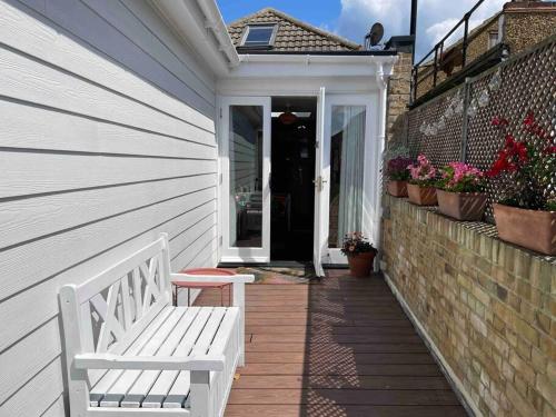 Revival Retreat, with parking Revival Retreat, with parking