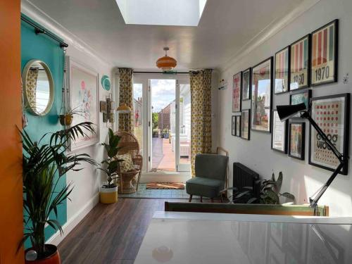 Revival Retreat, with parking Revival Retreat, with parking