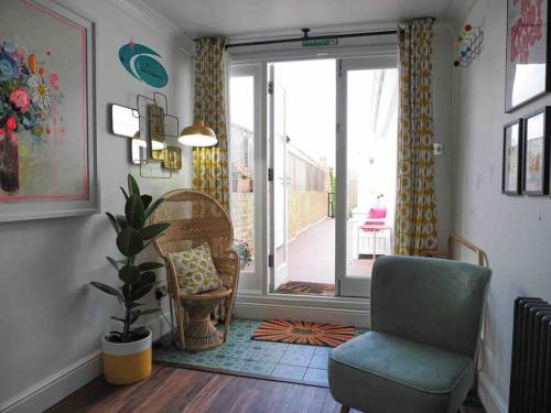 Revival Retreat, with parking Revival Retreat, with parking