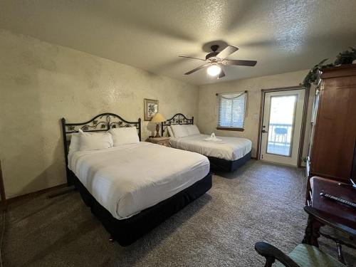 C7 - Lake view three bedroom, three bath cottage with hot tub overlooking Lake Ouachita, Mount Ida (fotografie 5)