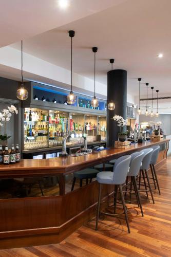 DoubleTree by Hilton Swindon Hotel - image 6