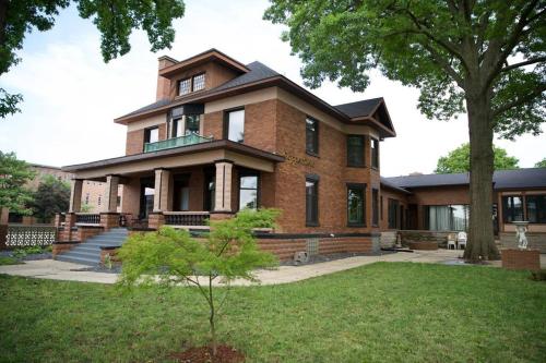 . Copperfield - 5 Bed/4 Bath