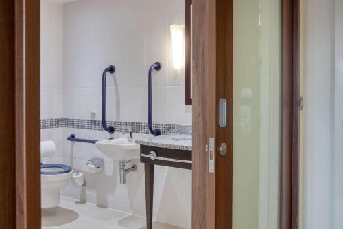 Hampton by Hilton York - image 6