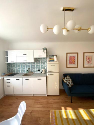 廚房, HB Cozy Home - Przytulne Mieszkanie in 奧斯特魯夫馬佐維卡