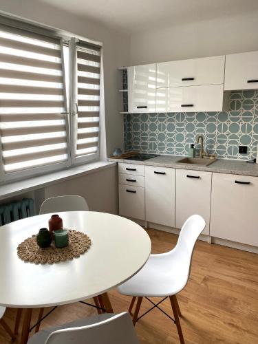 廚房, HB Cozy Home - Przytulne Mieszkanie in 奧斯特魯夫馬佐維卡