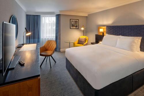 DoubleTree by Hilton Manchester Airport - image 5
