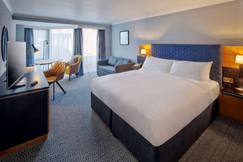 DoubleTree by Hilton Manchester Airport - image 7