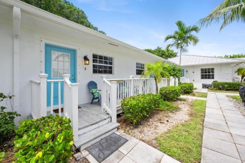 Seahorse Beach Bungalows