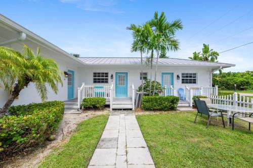 Seahorse Beach Bungalows