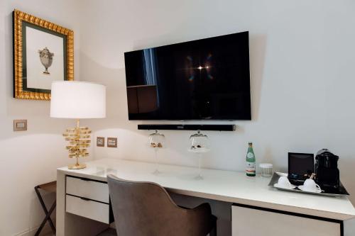 Aleph Rome Hotel Curio Collection By Hilton - main image