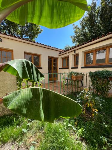 Appartement cosy avec cuisine équipée et terrasse ensoleillée