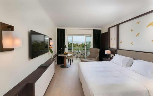 Hilton Nicosia - image 9