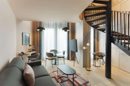 Canopy By Hilton Paris Trocadero - image 9