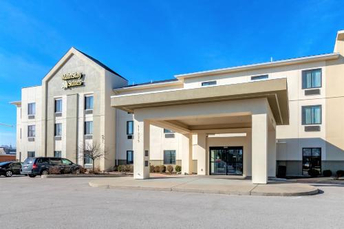 MainStay Suites St. Louis - Airport