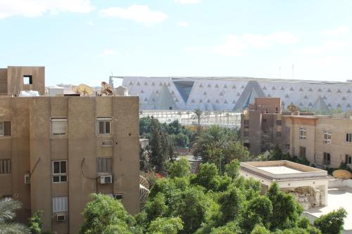 Giza - Pyramids/Museum Apartment