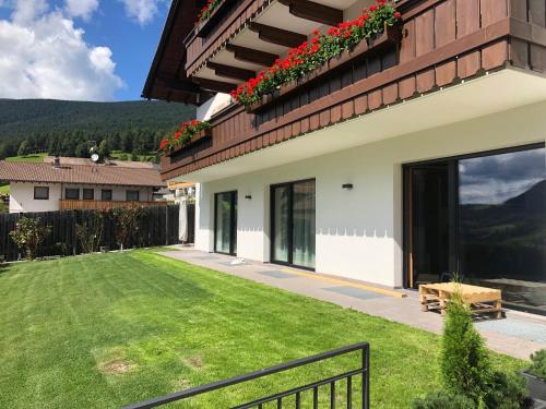 Pra Ciarea Apartments 2