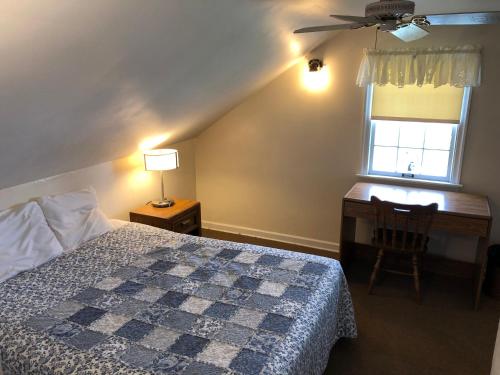 Plantation Motel - image 7