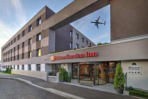 Hilton Garden Inn Bucharest Airport image