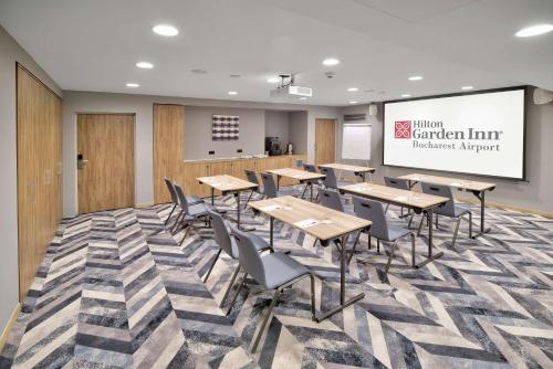 Hilton Garden Inn Bucharest Airport - image 10