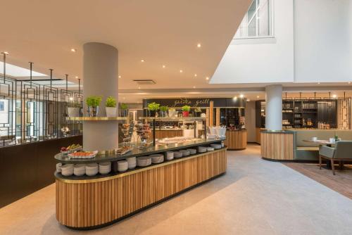 Hilton Garden Inn Frankfurt City Centre - image 4