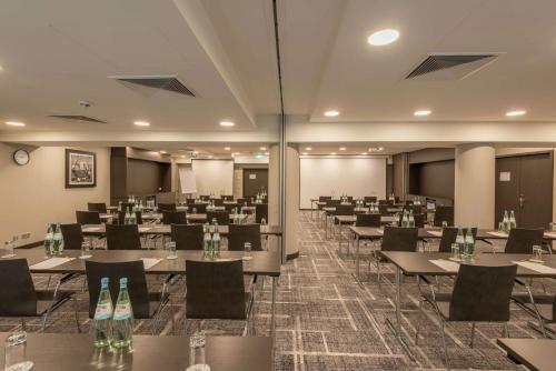 Hilton Garden Inn Frankfurt City Centre - image 4