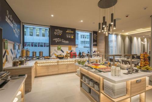 Hampton By Hilton Frankfurt Airport in Frankfurt am Main, Deutschland