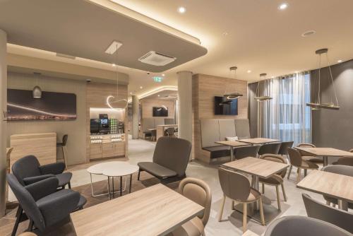 Hampton By Hilton Frankfurt Airport in Frankfurt am Main, Deutschland