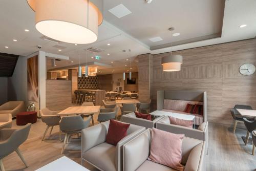 Hampton By Hilton Frankfurt City Centre East - image 4