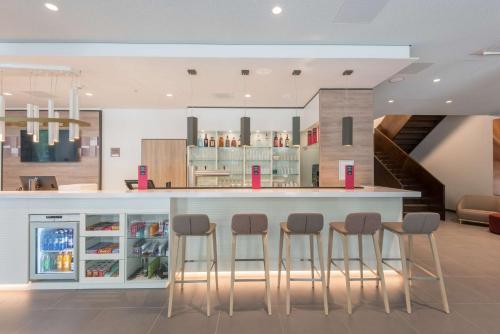 Hampton by Hilton Frankfurt City Centre East - image 2