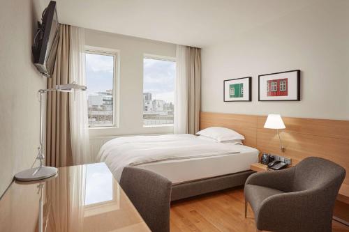 Hilton Reykjavik Nordica - image 11