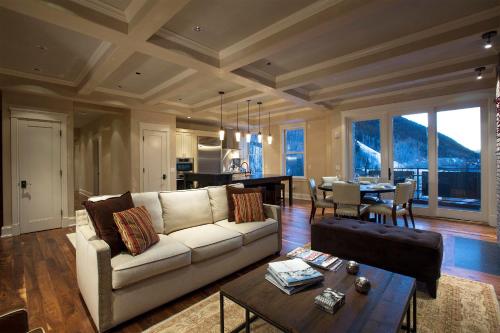 3 bedrooms, 4 beds