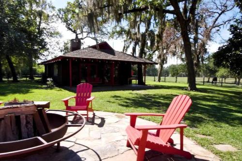 Red Bird Ranch - Private 140 acre Ranch Sleeps 12 in New Ulm, USA