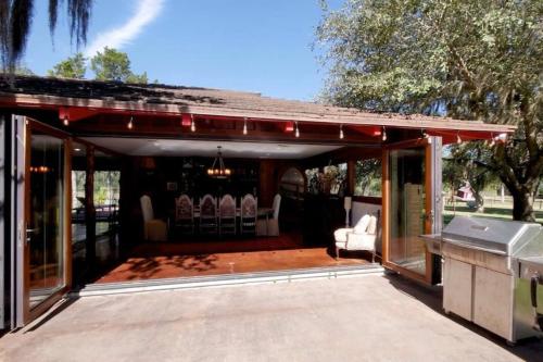 Red Bird Ranch - Private 140 acre Ranch Sleeps 12 in New Ulm