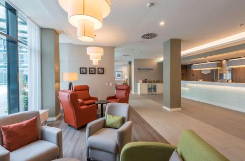 Hampton By Hilton Munich City Center - image 7