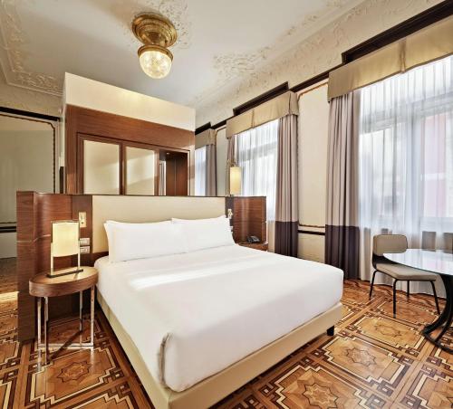DoubleTree by Hilton Trieste - image 2