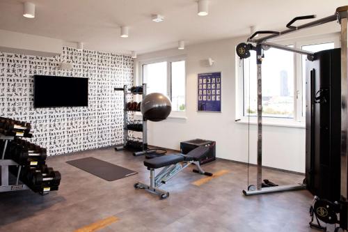 Hampton By Hilton Vienna Messe - image 3