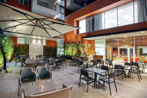 Hilton Garden Inn Tirana - image 11